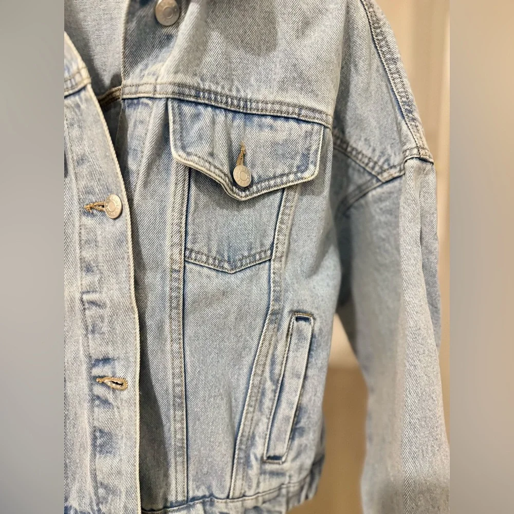 Refuge Denim Jacket/ size small - Picture 3 of 6